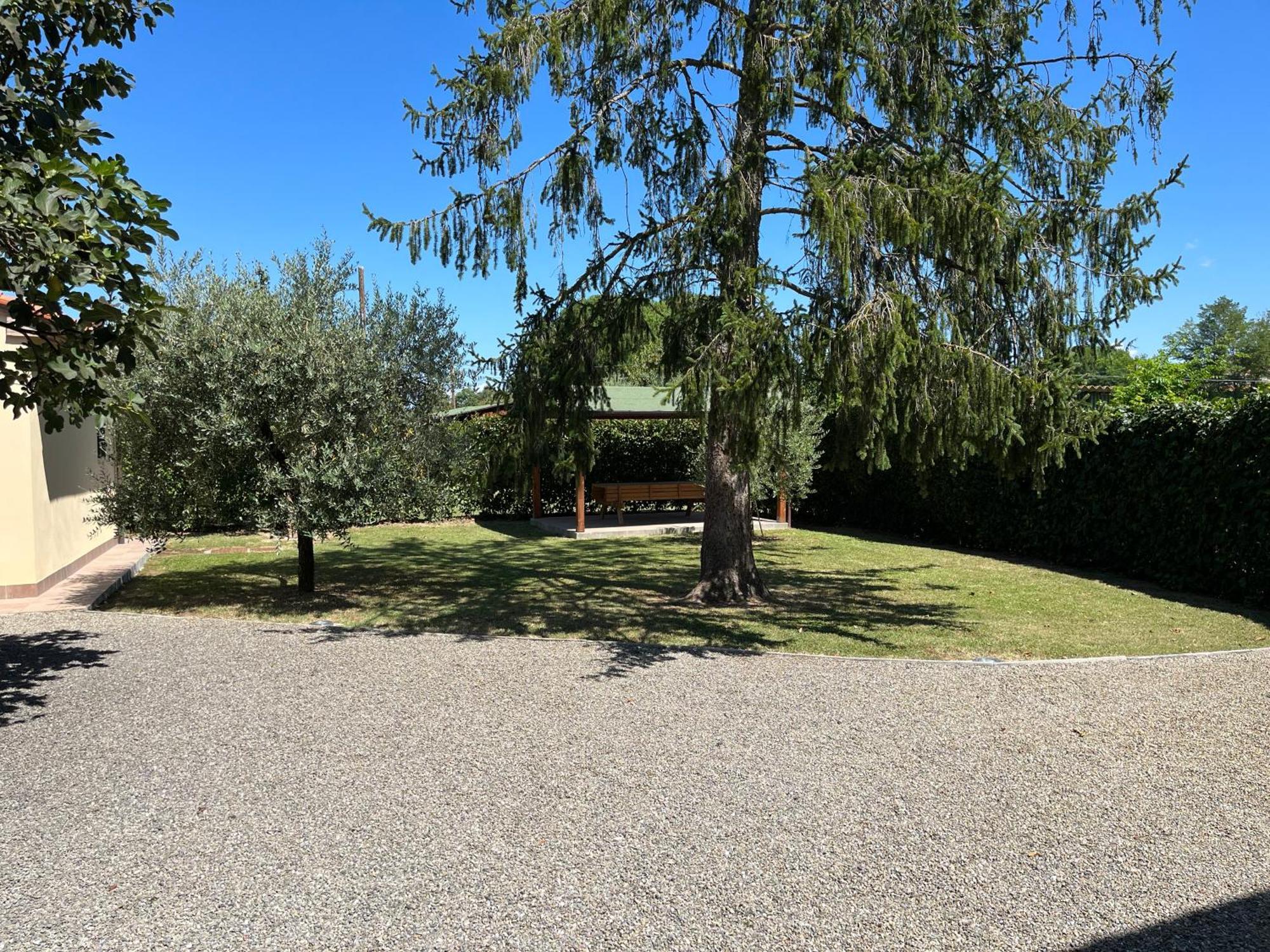 Holiday House La Rosa Terricciola Εξωτερικό φωτογραφία